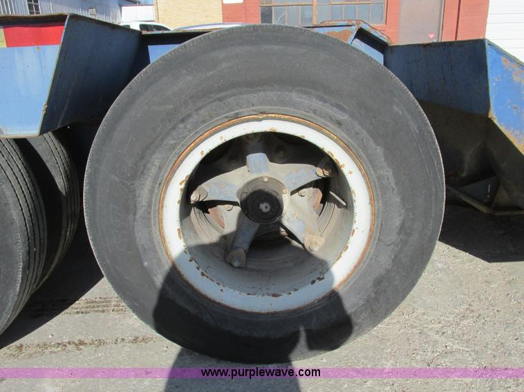 image for item F4131 1998 Witzco Challenger RG-50 lowboy trailer