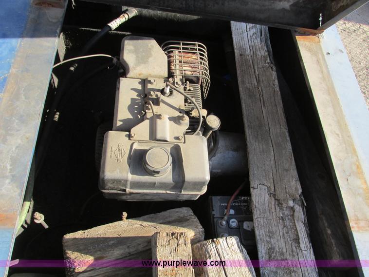 image for item F4131 1998 Witzco Challenger RG-50 lowboy trailer