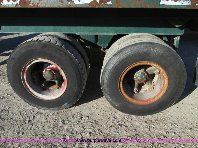 image for item F4133 1961 Steco SD2660 dump trailer
