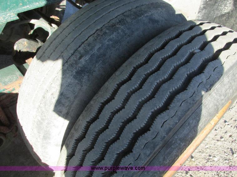 image for item F4133 1961 Steco SD2660 dump trailer