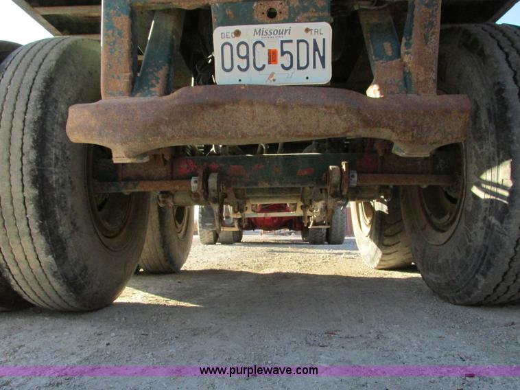 image for item F4133 1961 Steco SD2660 dump trailer
