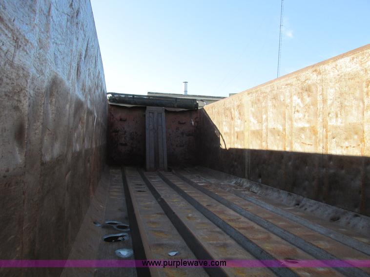 image for item F4133 1961 Steco SD2660 dump trailer