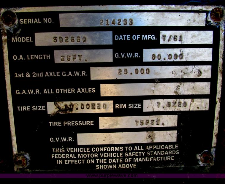 image for item F4133 1961 Steco SD2660 dump trailer