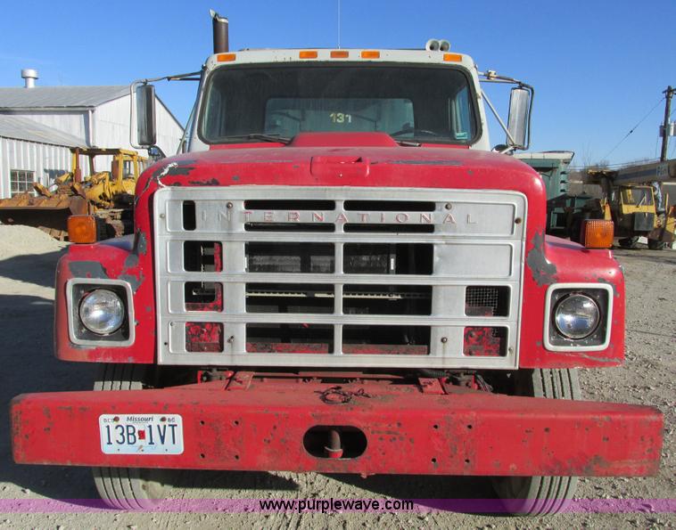 image for item F4134 1981 International semi truck