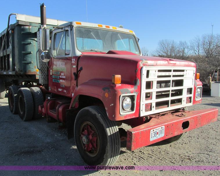 image for item F4134 1981 International semi truck