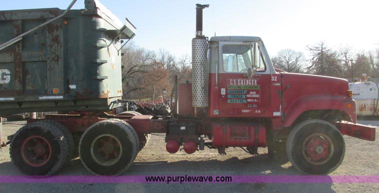 image for item F4134 1981 International semi truck