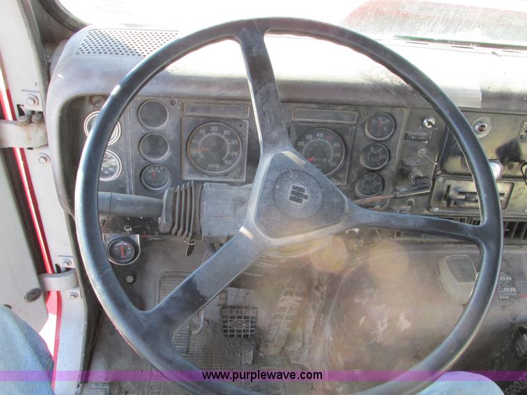 image for item F4134 1981 International semi truck