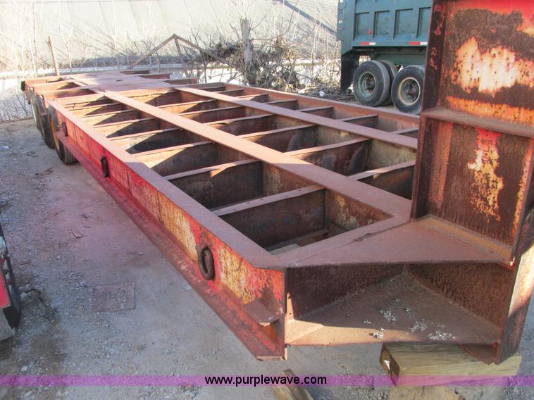 image for item F4136 1967 Hobbs triple axle 30' trailer