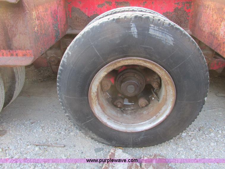 image for item F4136 1967 Hobbs triple axle 30' trailer