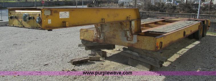 image for item F4138 1956 Martin 33' flatbed semi trailer