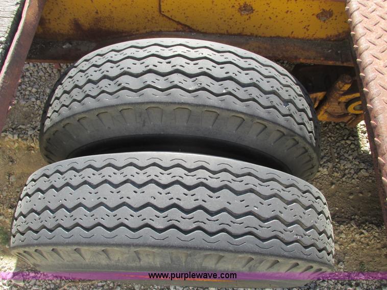 image for item F4138 1956 Martin 33' flatbed semi trailer