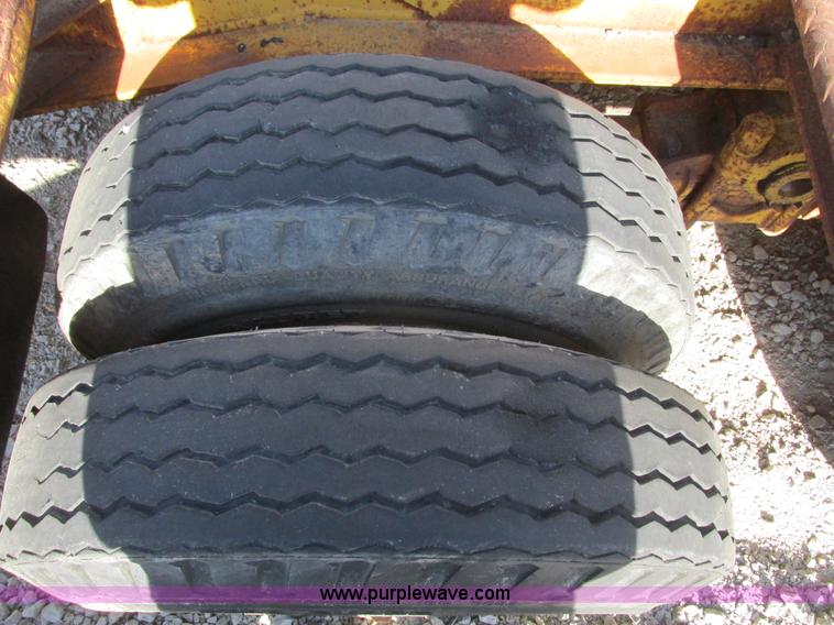 image for item F4138 1956 Martin 33' flatbed semi trailer