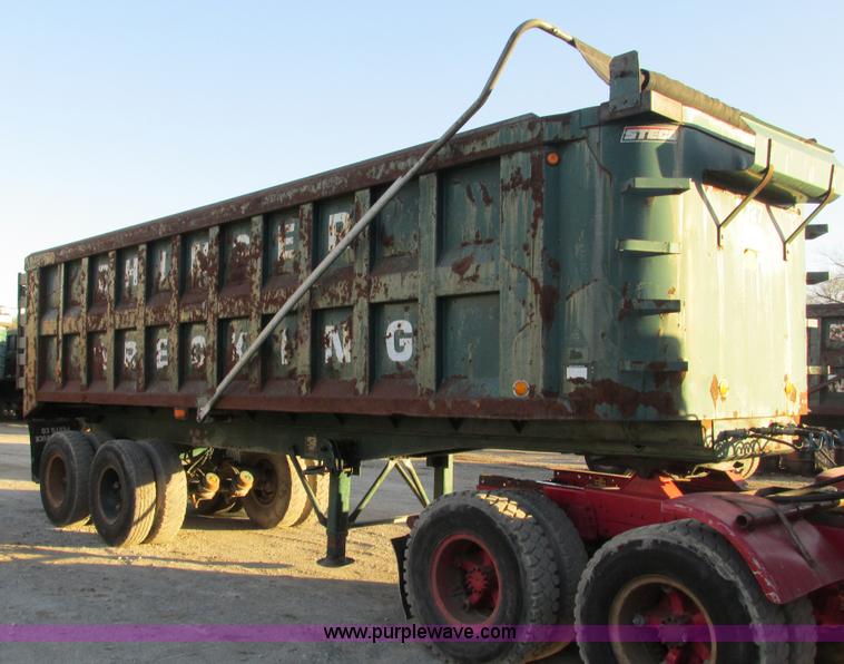 image for item F4140 1961 Steco SD2660 26' dump trailer