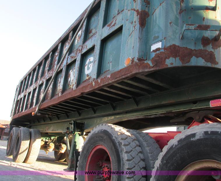 image for item F4140 1961 Steco SD2660 26' dump trailer