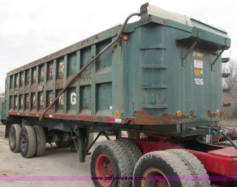 image for item F4141 1961 Steco SD2660 dump trailer