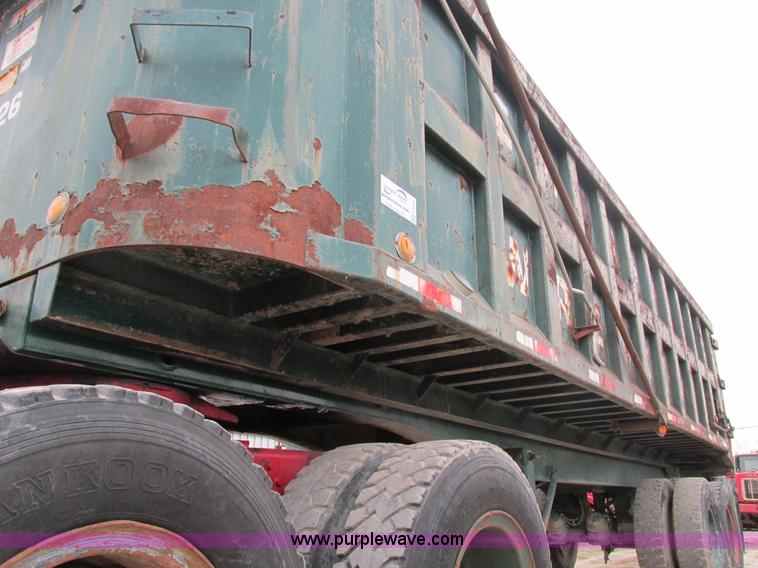 image for item F4141 1961 Steco SD2660 dump trailer