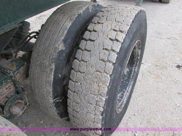 image for item F4141 1961 Steco SD2660 dump trailer