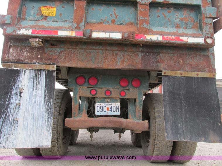 image for item F4141 1961 Steco SD2660 dump trailer
