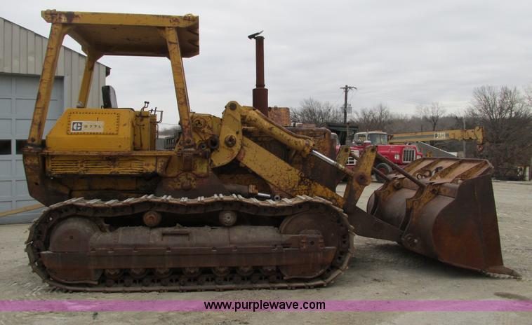 image for item F4142 1973 Caterpillar 977L track loader