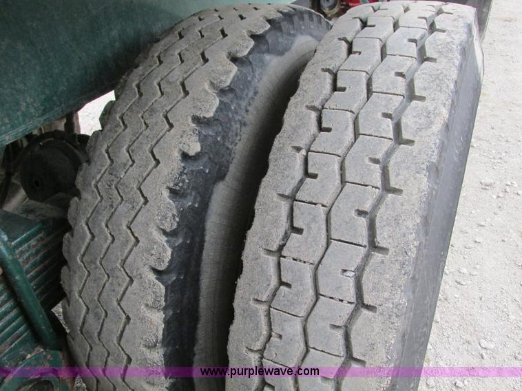 image for item F4143 1962 Steco ATSB 26' barrel dump trailer