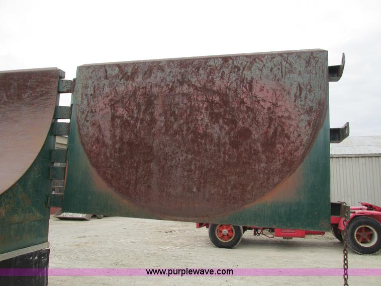 image for item F4143 1962 Steco ATSB 26' barrel dump trailer