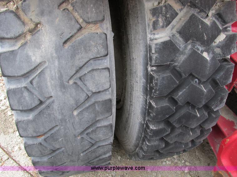 image for item F4144 1977 International Transtar 4300 semi truck