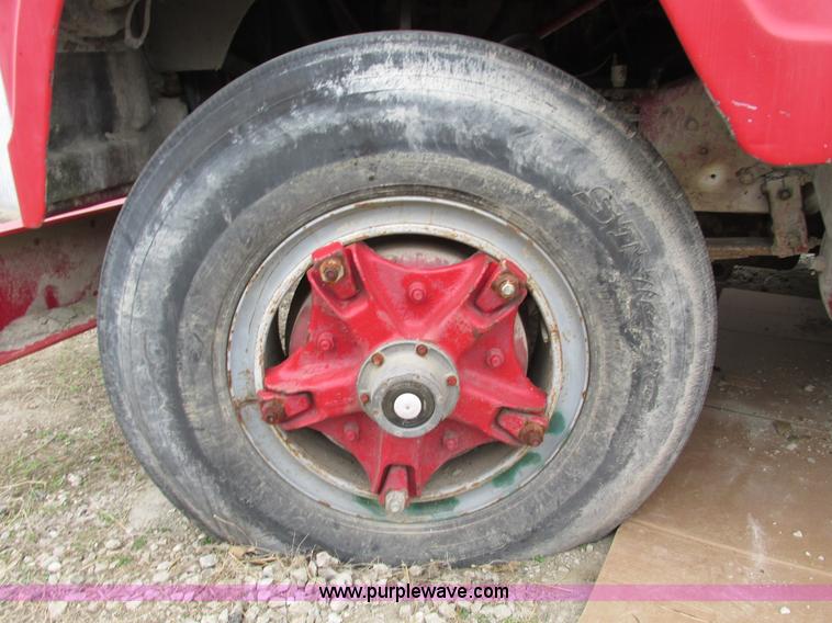 image for item F4144 1977 International Transtar 4300 semi truck