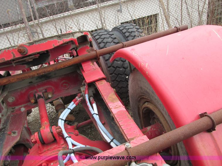 image for item F4144 1977 International Transtar 4300 semi truck