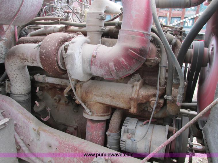 image for item F4144 1977 International Transtar 4300 semi truck