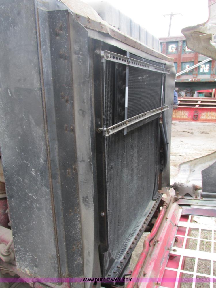 image for item F4144 1977 International Transtar 4300 semi truck