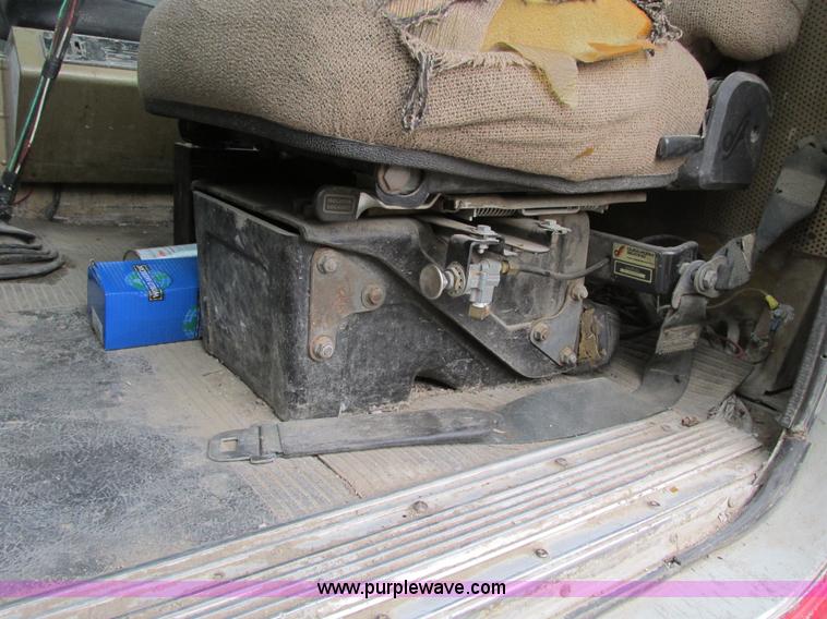 image for item F4144 1977 International Transtar 4300 semi truck