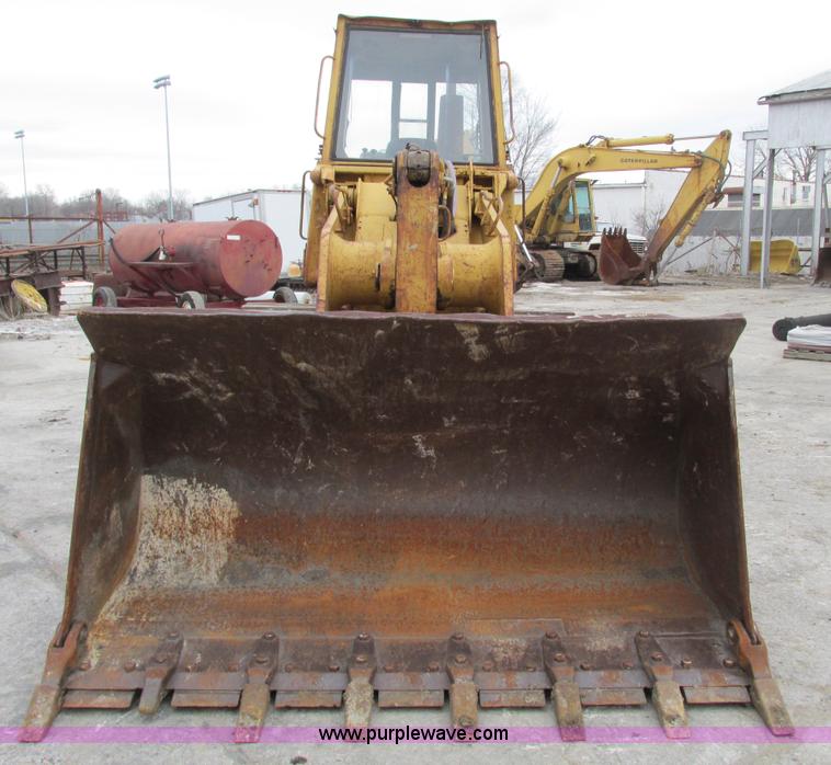 image for item F4151 1984 Caterpillar 963 track loader