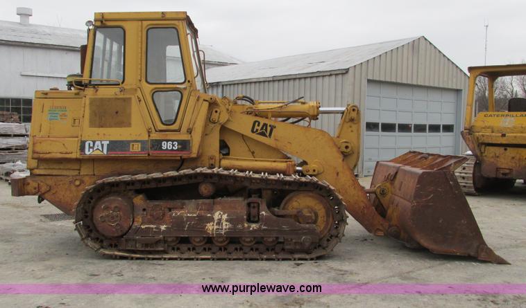 image for item F4151 1984 Caterpillar 963 track loader
