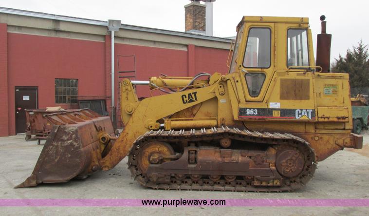image for item F4151 1984 Caterpillar 963 track loader