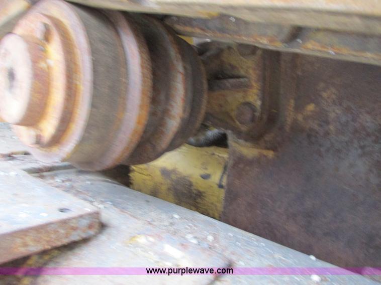image for item F4151 1984 Caterpillar 963 track loader