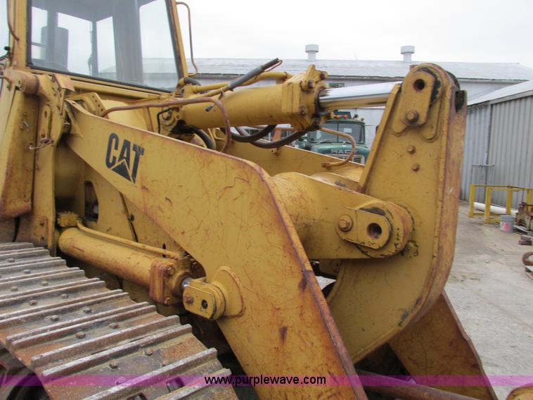 image for item F4151 1984 Caterpillar 963 track loader