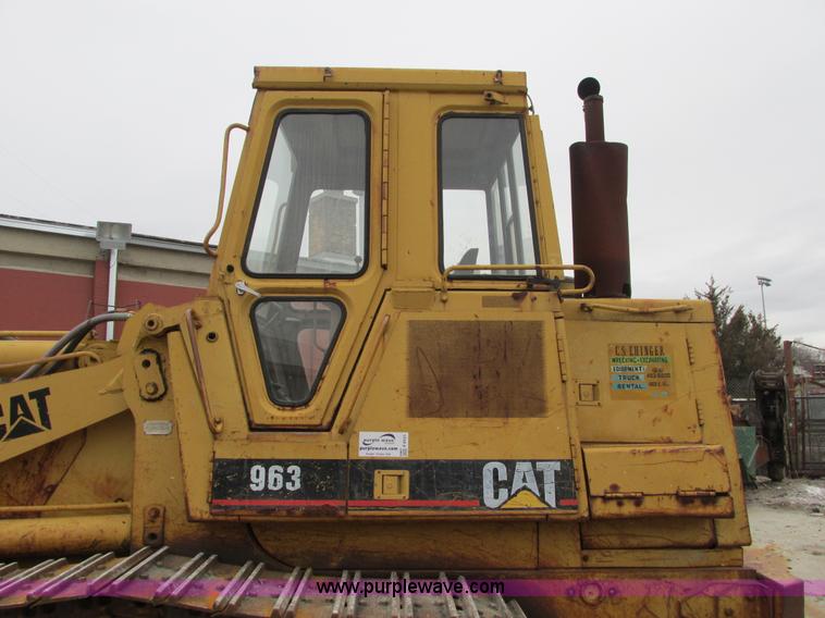 image for item F4151 1984 Caterpillar 963 track loader
