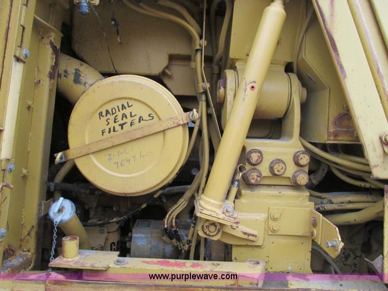 image for item F4151 1984 Caterpillar 963 track loader