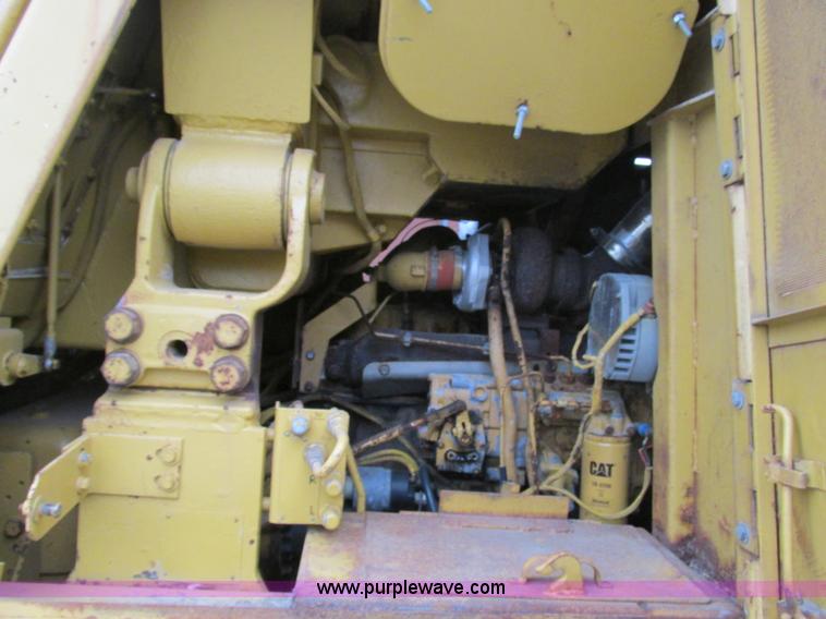 image for item F4151 1984 Caterpillar 963 track loader