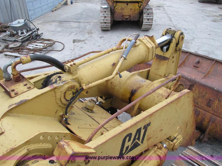 image for item F4151 1984 Caterpillar 963 track loader