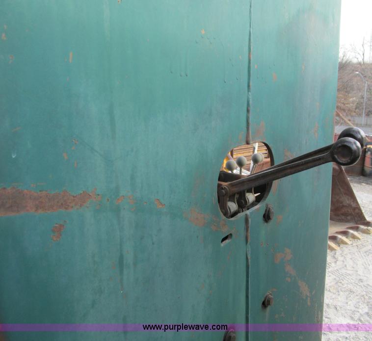 image for item F4197 1979 Mack crane hoist semi truck