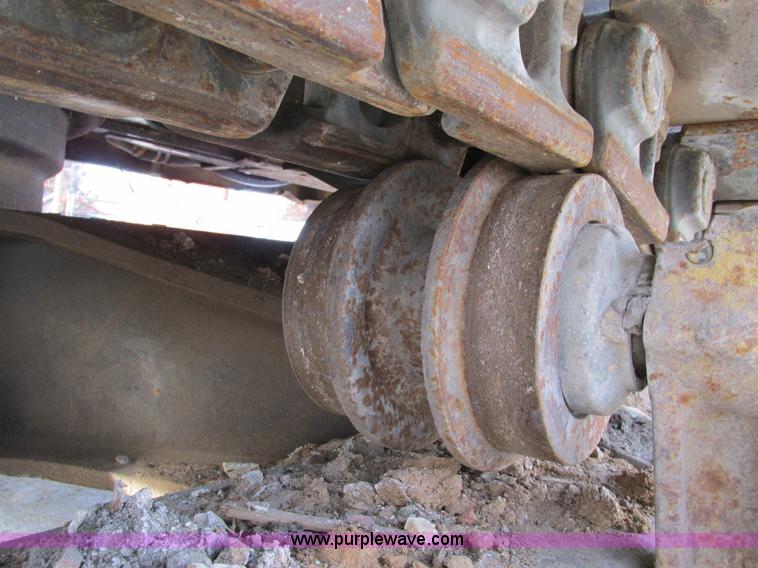 image for item F4200 1988 Caterpillar 225B LC excavator