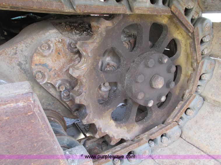 image for item F4200 1988 Caterpillar 225B LC excavator