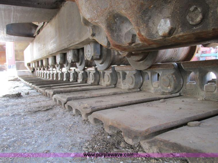 image for item F4200 1988 Caterpillar 225B LC excavator