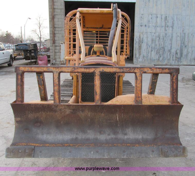 image for item F4209 1985 John Deere 350C dozer