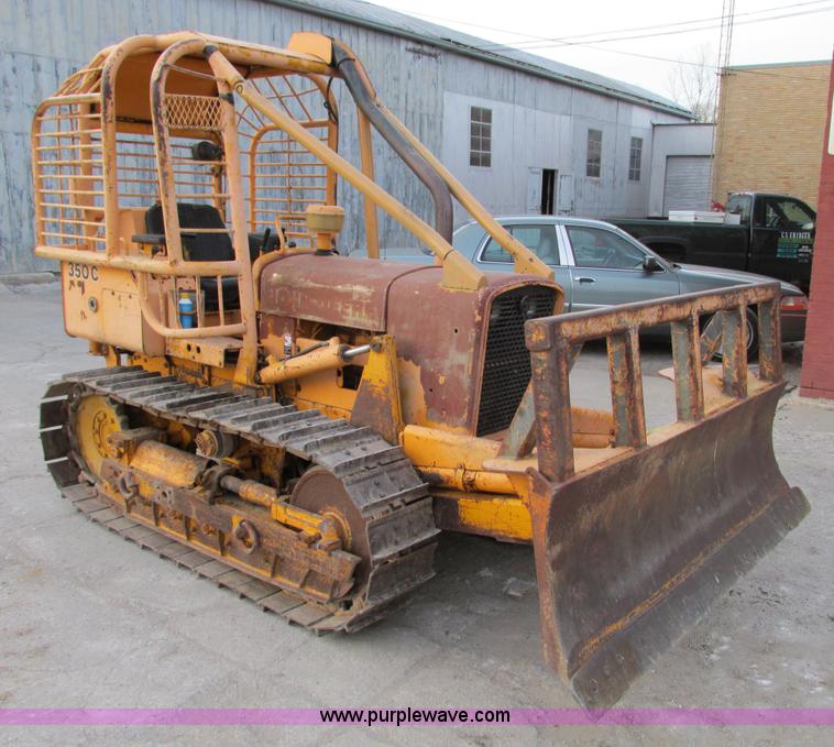 image for item F4209 1985 John Deere 350C dozer