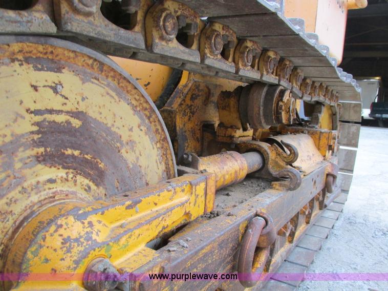 image for item F4209 1985 John Deere 350C dozer