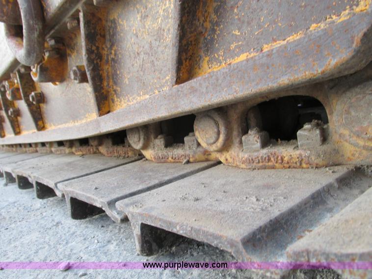 image for item F4209 1985 John Deere 350C dozer