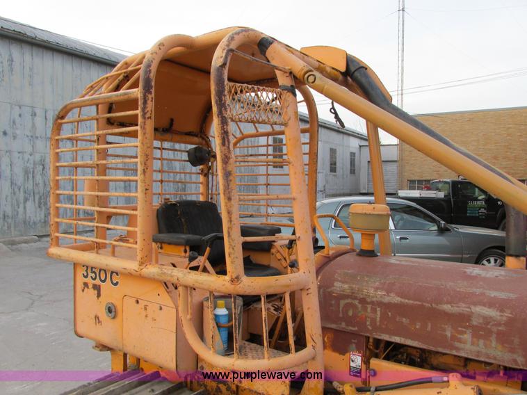 image for item F4209 1985 John Deere 350C dozer