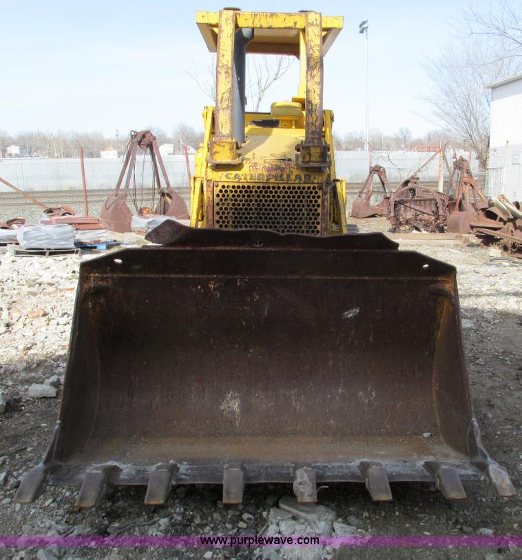 image for item F4211 1965 Caterpillar 955 track loader